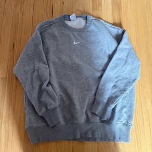 Nike crewneck sweatshirt